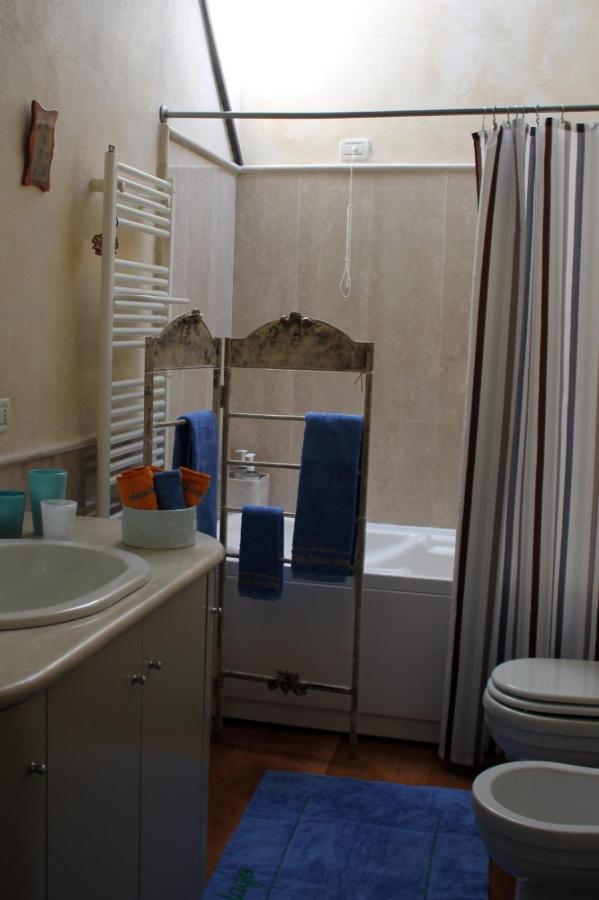 L'Oleandro Sul Lago D'Iseo B&B Sulzano Exterior foto